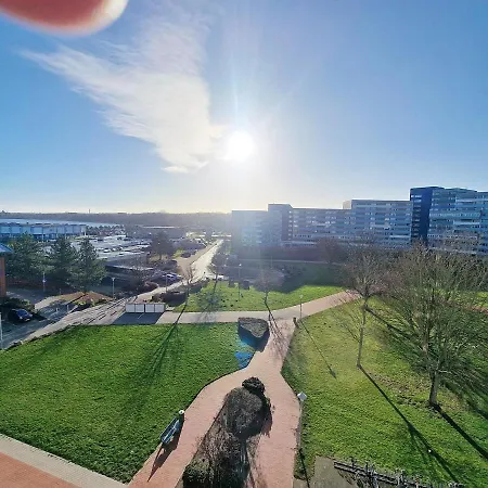 アパート B05-001 *