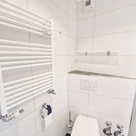 アパート B05-001 *